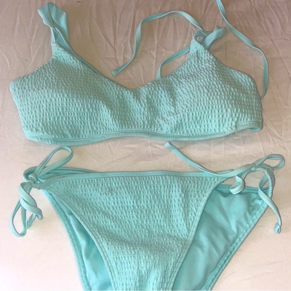 HOLLISTER BLUE BIKINI! 2 PIECE SET